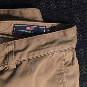 Vineyard Vines pants for man